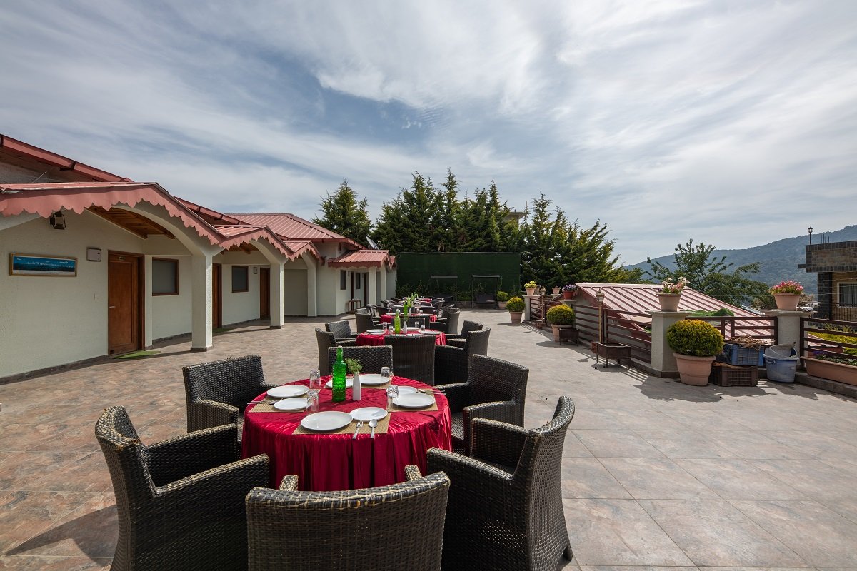 A variety of authentic Indian, Continental, and Chinese dishes served at the Ojaswi multi-cuisine restaurant.