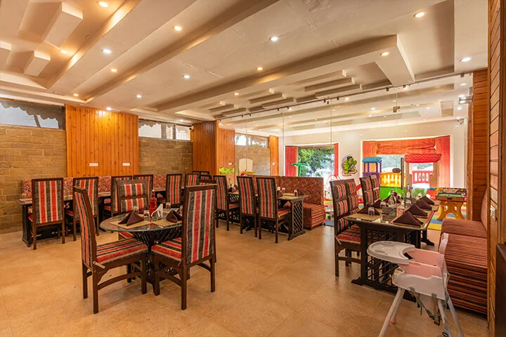 holi offers of resorts